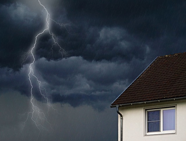 Les orages arrivent sur Tarbes. Les Hautes-Pyr&eacute;n&eacute;es en alerte m&eacute;t&eacute;o