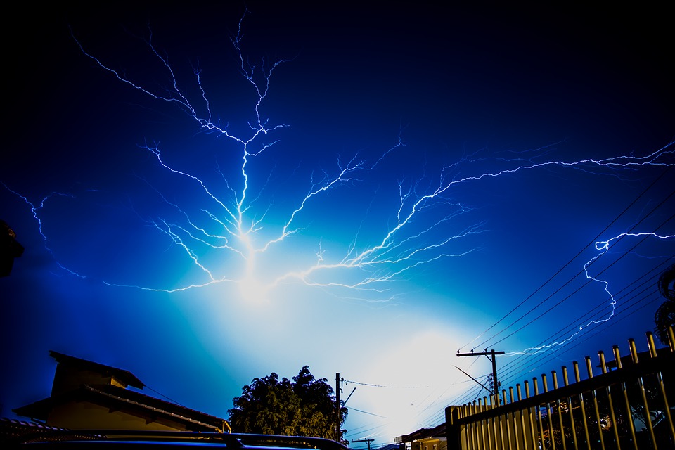 Les orages arrivent sur Tarbes, les Hautes-Pyrénées en alerte météo vigilance orange