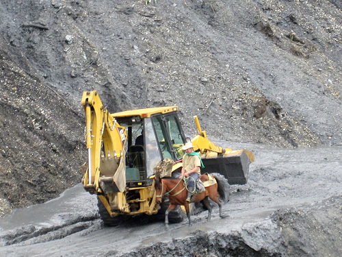 Gorges de Luz. de nombreux habitants r&eacute;clament des Vrais Travaux