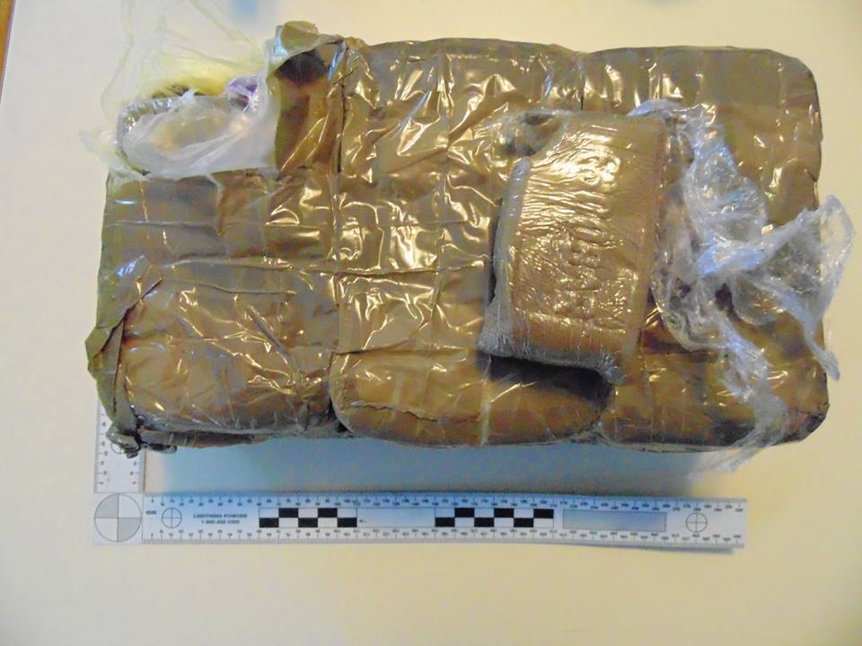 Insolite. appelés pour un tapage nocturne, les gendarmes repartent avec 3 kilos de cannabis