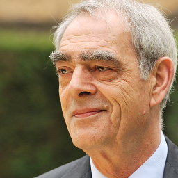 Le PS 65 rend hommage au Pyr&eacute;n&eacute;en Henri Emmanuelli