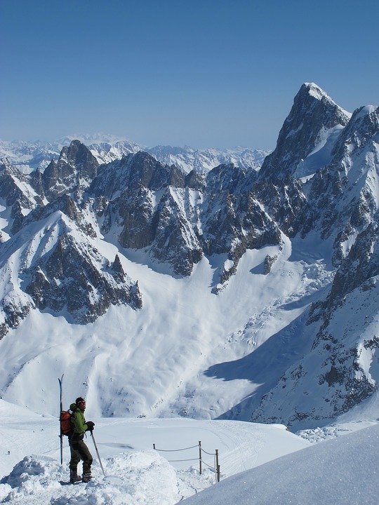 Risque avalanche pour neige pourrie dans les Pyr&eacute;n&eacute;es