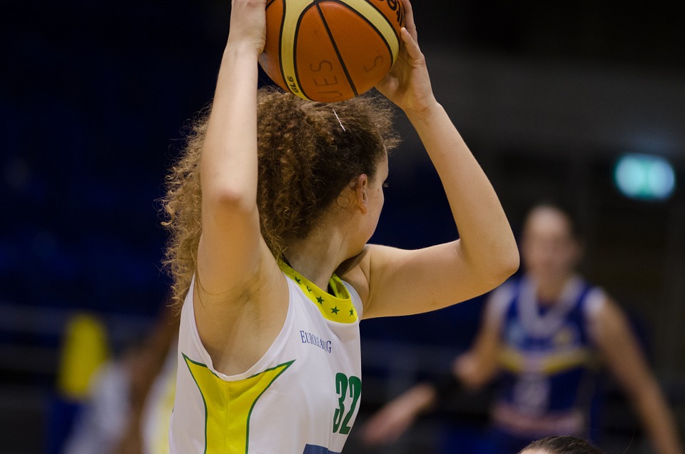 Playdowns. Tarbes bat Lyon et assure son maintien dans l'élite du basket français